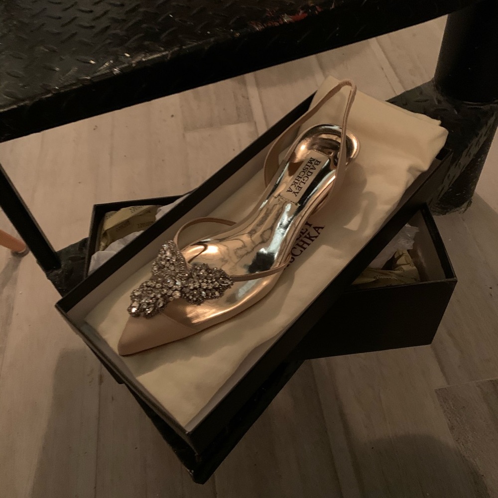Badgley Mischka kitten heel wedding shoes